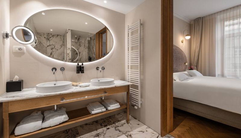 Información - GRAND HOTEL UNION EUROSTARS