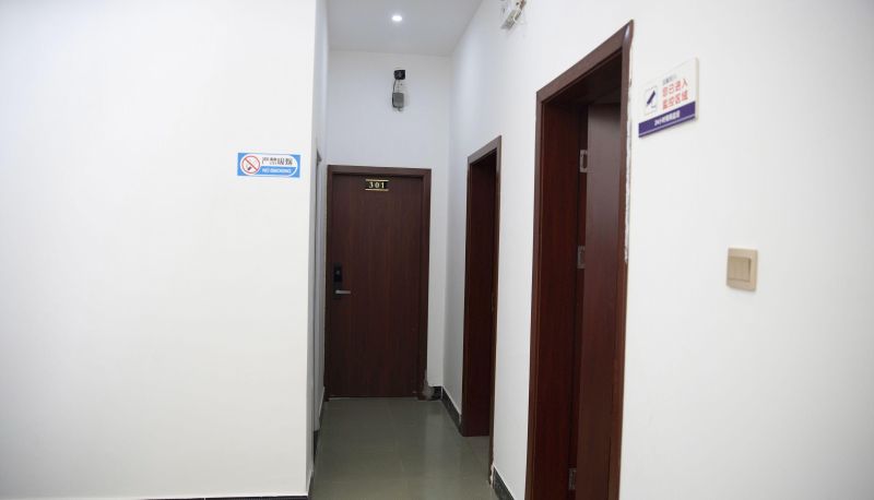 Zewnętrzna część hotelu - Lijing Hotel (Tianwaitian Branch)