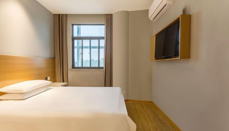 Camera business - Shuwei Hotel (Yangzhou Railway Station Store)