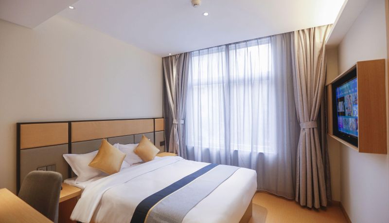 Zimmer - a subsidiary of Rujia  Yangzhou High Speed Rail East Station  Jinying Shopping Center Ruibai Cloud Hotel