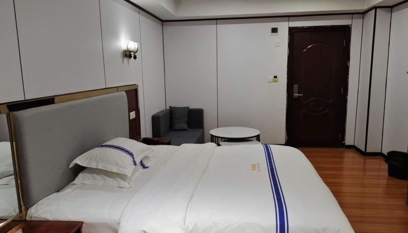 Zimmer - Huayue Hotel (Jinli Times Square Branch)