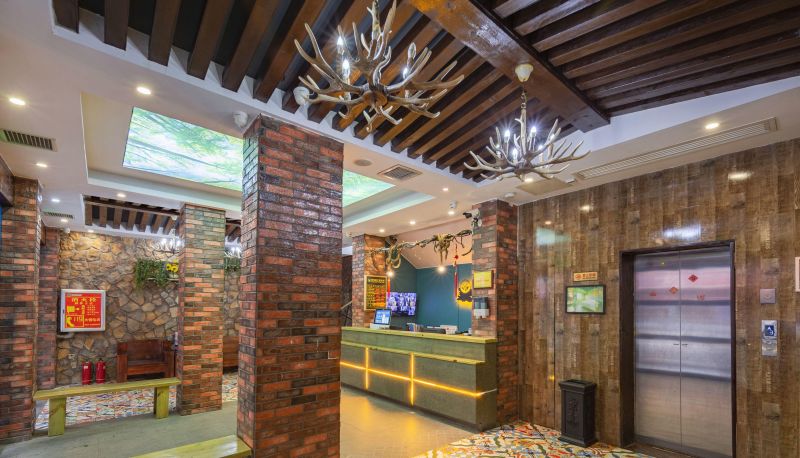 Area esterna dell'hotel - Amazon Superior Hotel (Nanchang Bayi Plaza Store)