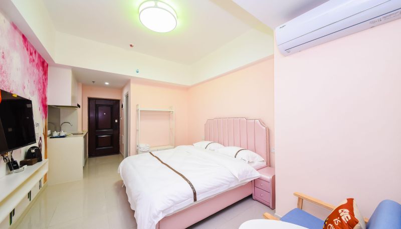 Camera - Yifeng Light Luxury Hotel (High Speed Rail South Station Store)