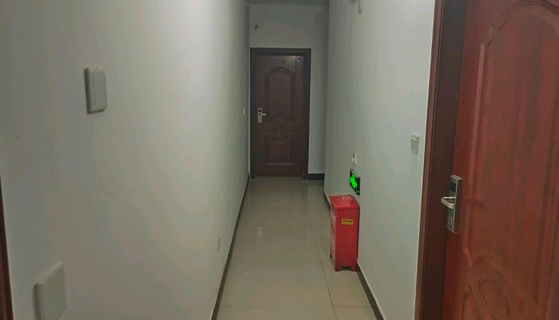 Area esterna dell'hotel - Joyful Ruyi Hotel