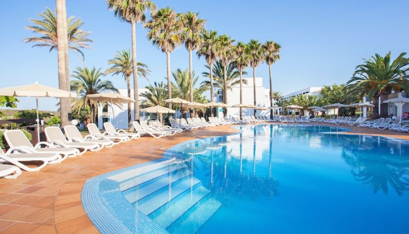 Havuz - Grupotel Mar de Menorca