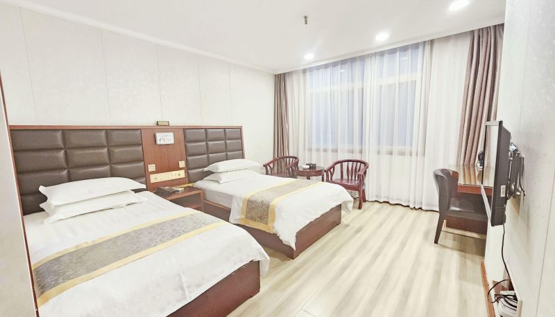 Business-Zimmer - Home Inn - Huanggang Yingshan County Sanjiangyuan Paibai Cloud Hotel