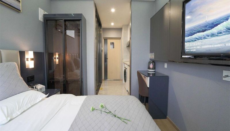 Business room - Manyu · Light Luxury Cinema Hotel (Zhongjie Times Square Store)