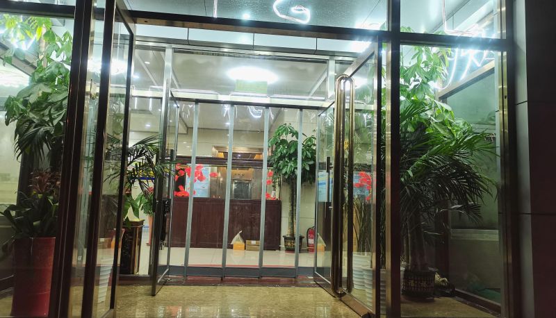Hotel outdoor area - Xinxin Yiran Hotel