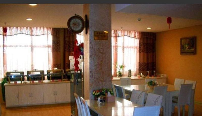 Extérieur de l'hôtel - Polka Business Hotel (Silver Lake Park Branch)
