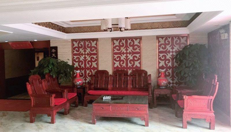Zewnętrzna część hotelu - Xianghui Hotel (Guangzhou Baiyun Railway Station Branch)