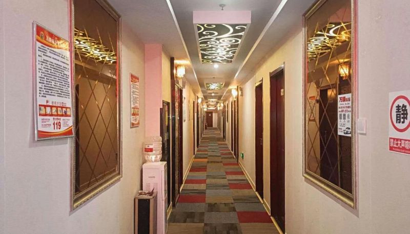 Hotel Außenbreich - Golden Haoting Business Hotel (North Branch of Yancheng First People's Hospital)