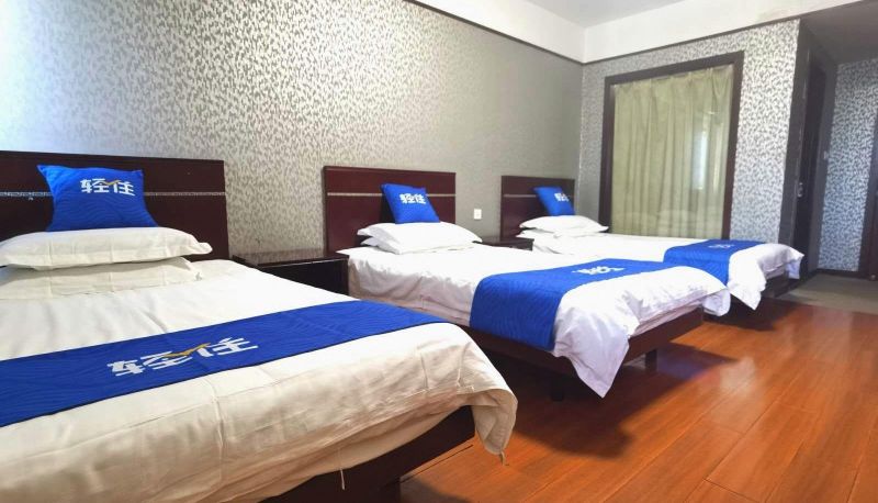 Chambre - Light Stay · Bailing Zhiyue Business Hotel (Changxing Renmin South Road Branch)