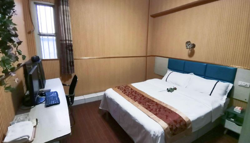 Business-Zimmer - Hongyan Hotel (Xunlimen Subway Station Store on Jianghan Road)