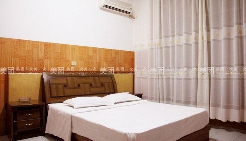 Camera - Longmen Hotel