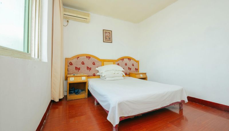 Camera - Xinlong Hotel (Ningbo University of Engineering East Campus Store)