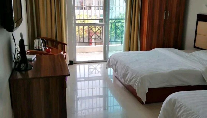 Camera con balcone - Juyuan Hotel