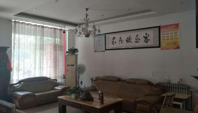 Area esterna dell'hotel - Satisfactory Hotel