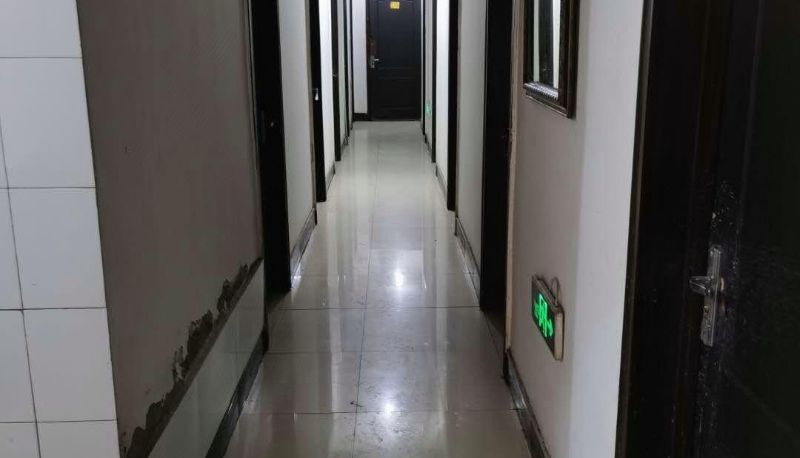 Zewnętrzna część hotelu - Baixinyue Hotel
