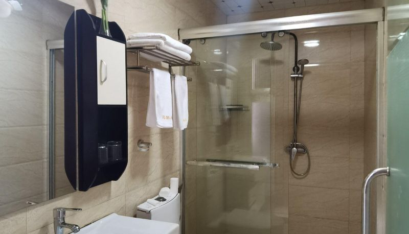Camera business - Warm Yuan Business Hotel