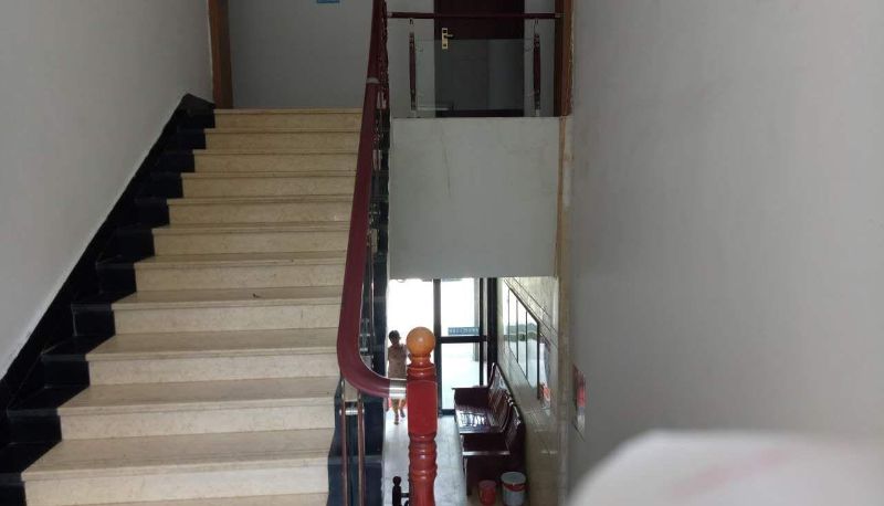 Zewnętrzna część hotelu - Jinlong Business Hotel
