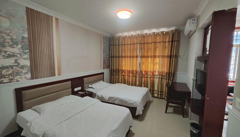 Camera - Golden Century Hotel