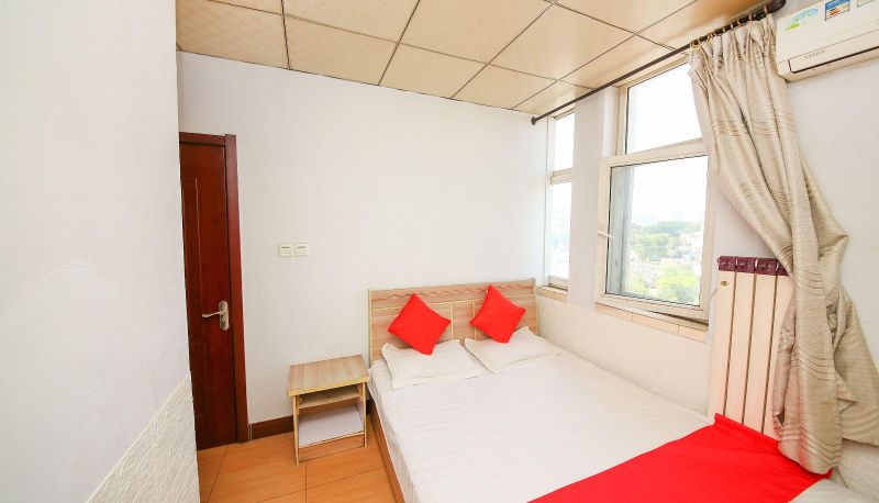 Camera business - Love Travel Fashion Hotel