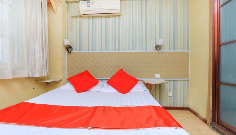 Camera business - Love Travel Fashion Hotel