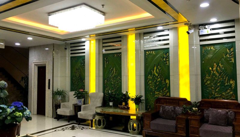 Buitenruimte van het hotel - Longqing Business Hotel