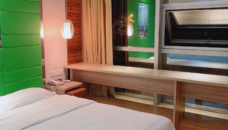Camera business - Doudou Fashion Hotel (Huacheng Plaza Branch of Polytechnic University)