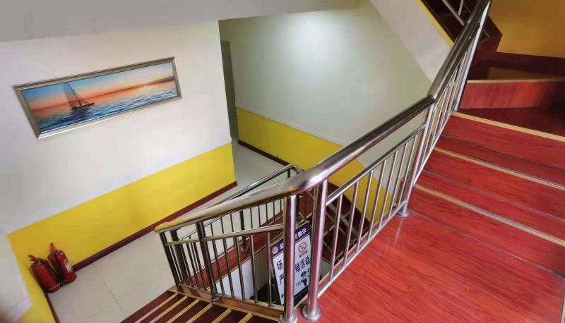 Area esterna dell'hotel - Dinghao Hotel