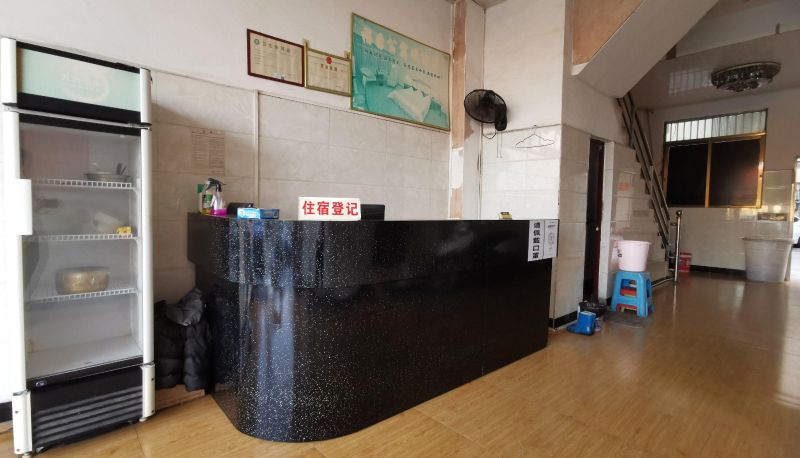 Area esterna dell'hotel - Fuyuan Accommodation