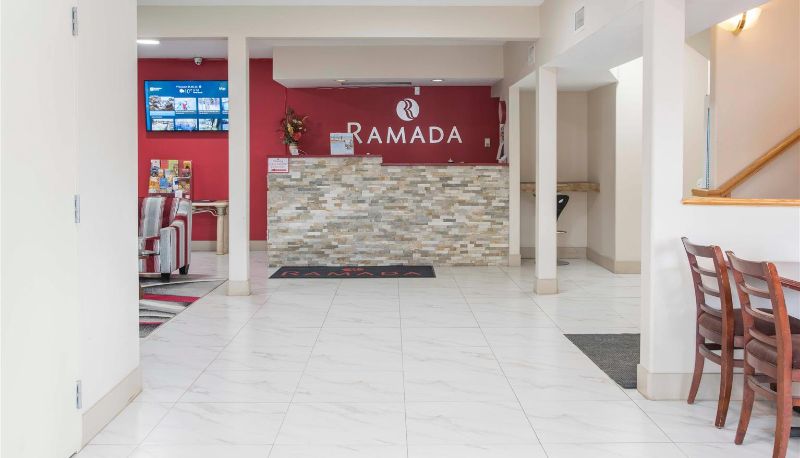 Lobby - Ramada by Wyndham 100 Mile House