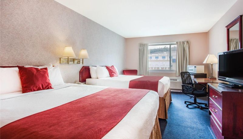 Zimmer - Ramada by Wyndham 100 Mile House