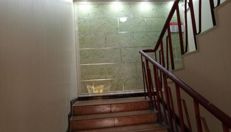 Area esterna dell'hotel - Railway Network Hotel
