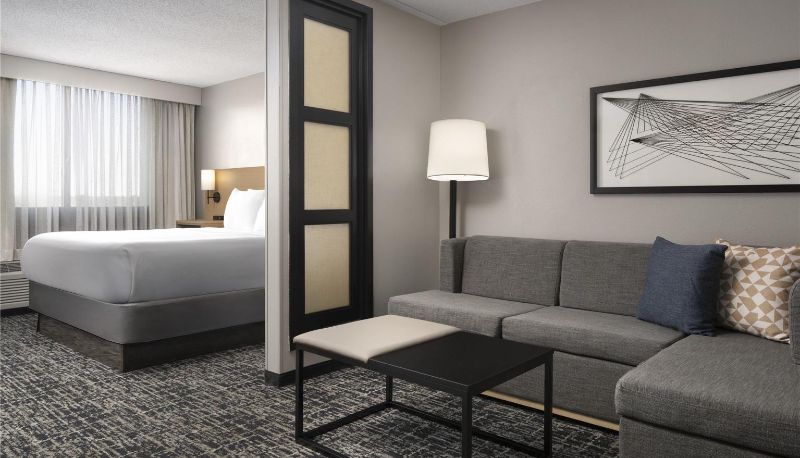 Zimmer - Hyatt Select Richmond Chester
