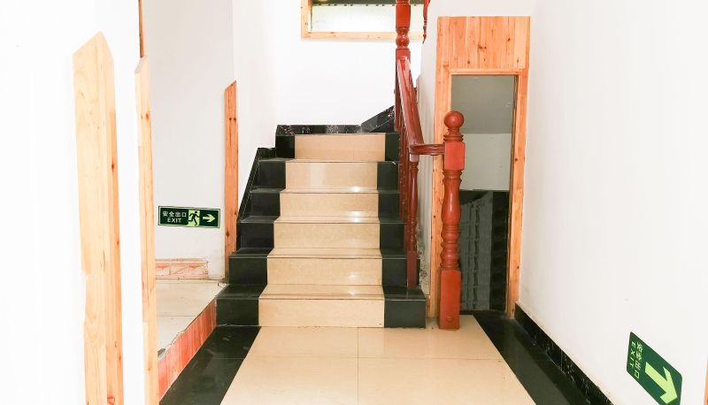 Area esterna dell'hotel - Maota Business Hotel