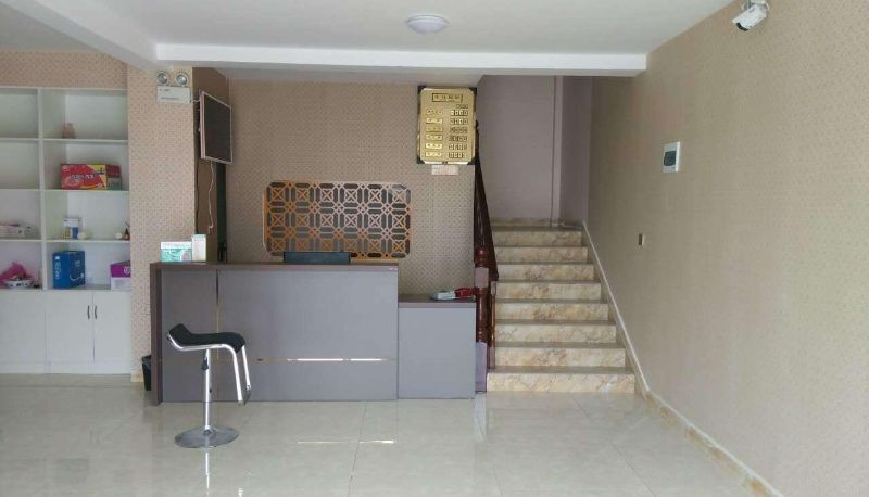 Area esterna dell'hotel - Qiqi Business Hotel