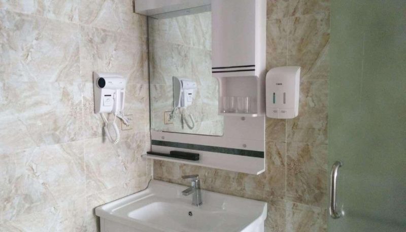 Area esterna dell'hotel - Qiqi Business Hotel