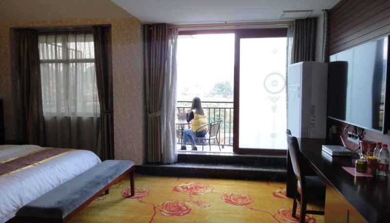 Zimmer mit Balkon - Longtan Holiday Inn
