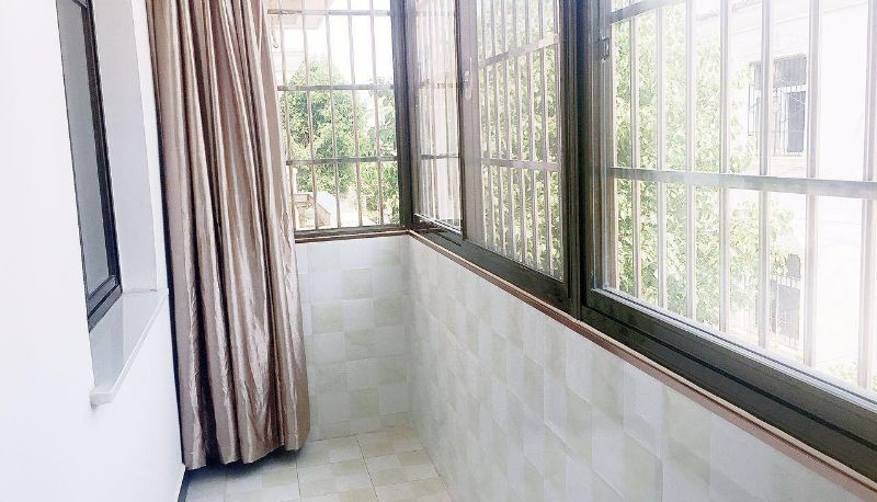 Area esterna dell'hotel - Wuhan Yijia Hotel