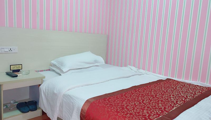 Zimmer - Suqi Chain Hotel (Third Hospital Store)