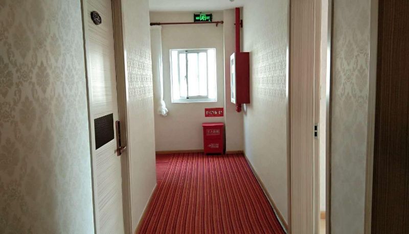 Area esterna dell'hotel - Jusheng Hotel