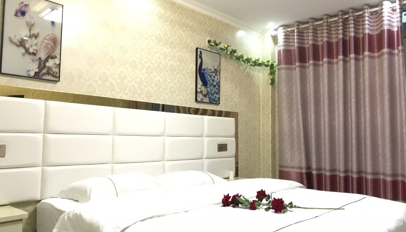 Camera - Prince Fashion Hotel