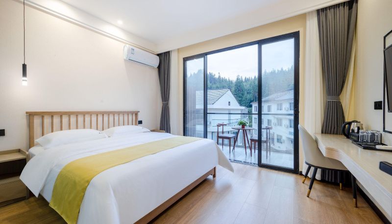 Pokój z balkonem - Jinyunlou Hotel (Wawushan Branch)