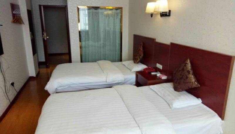 Camera - Tongjiang Business Hotel