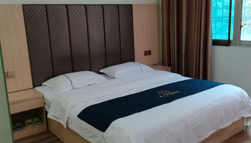 Zimmer - Qingzhen Longfa Hotel