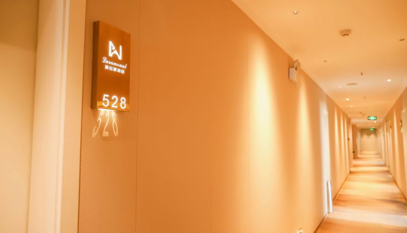 Hotel Außenbreich - Paramount Boutique Hotel (Wal Mart Plaza Store)