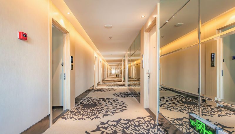 Hotel Außenbreich - Yilong Migao Fashion Hotel