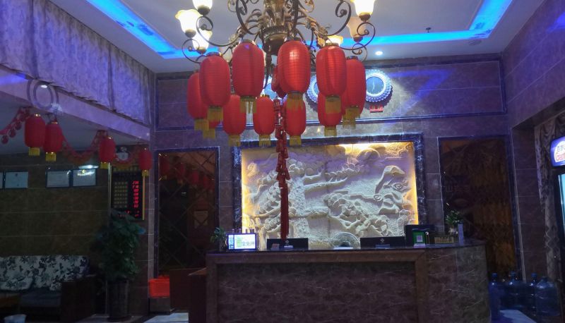 Area esterna dell'hotel - Golden Coast Business Hotel