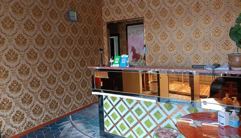Area esterna dell'hotel - Democratic Hotel